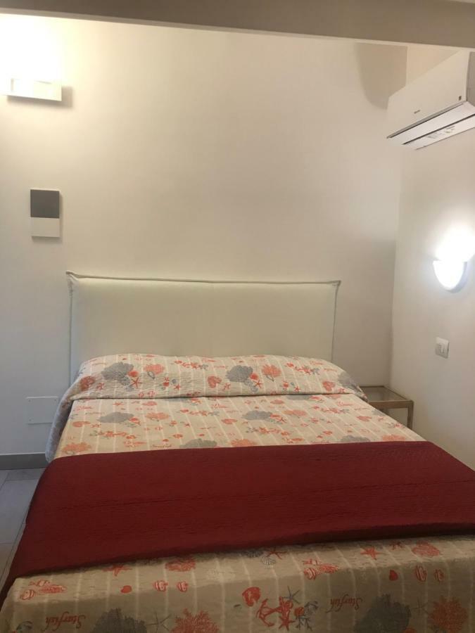 Guest House Montenegro La Spezia Kültér fotó